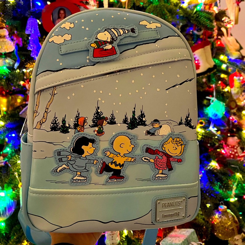 NWT Loungefly Peanuts Mini Backpack